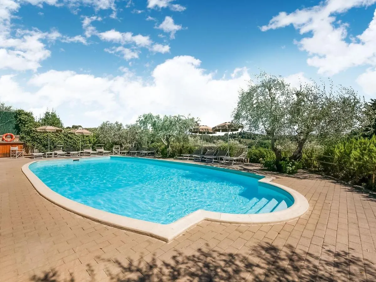 Boutique Cottage In Poggibonsi With Pool