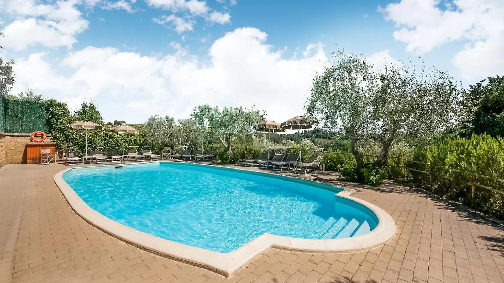 Boutique Cottage In Poggibonsi With Pool