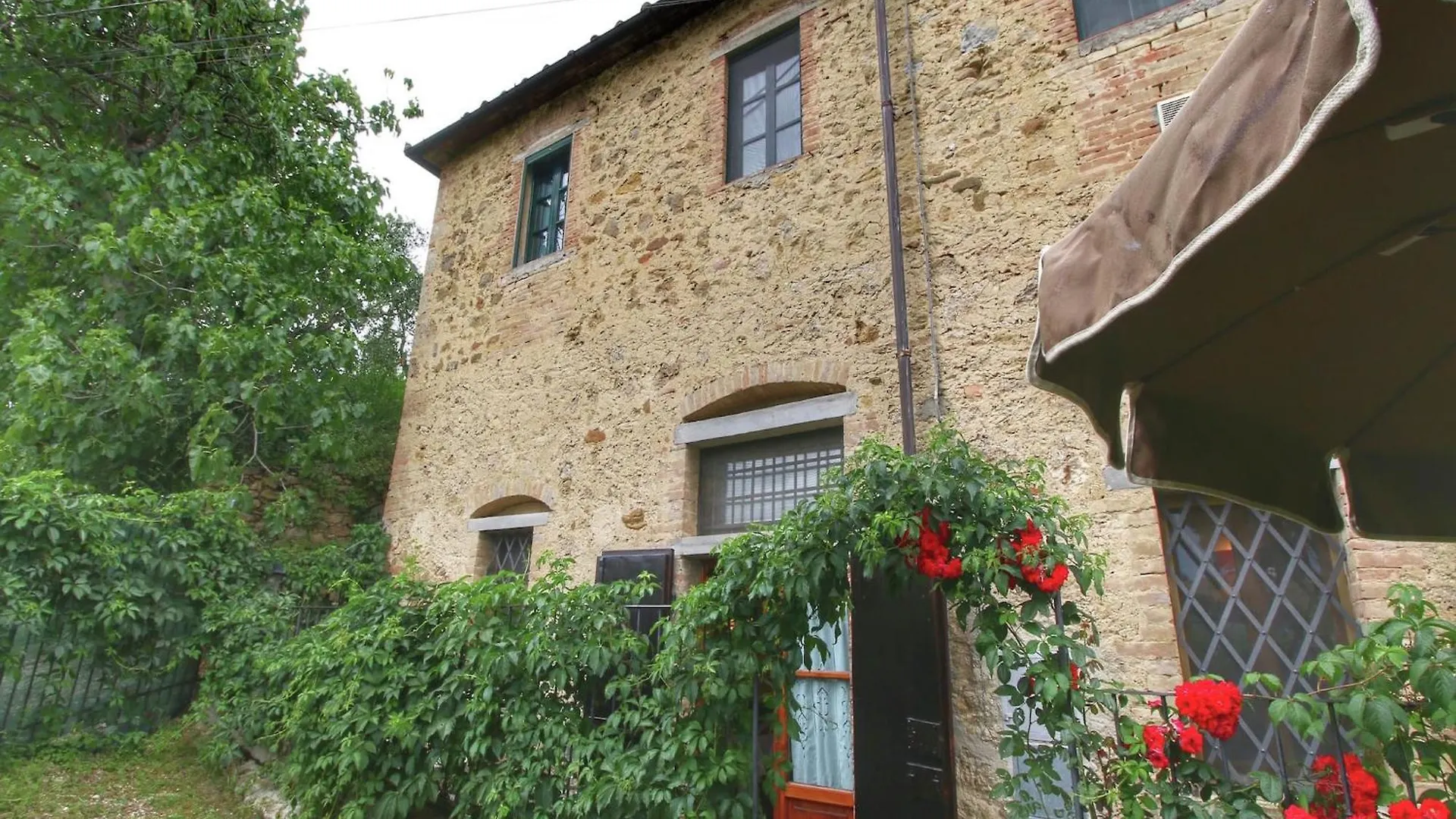 Boutique Cottage In Poggibonsi With Pool Italy