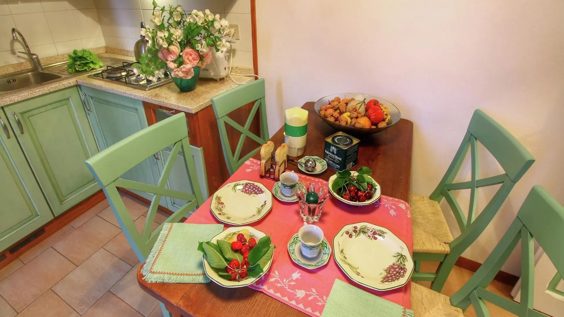 Holiday home Boutique Cottage In Poggibonsi With Pool